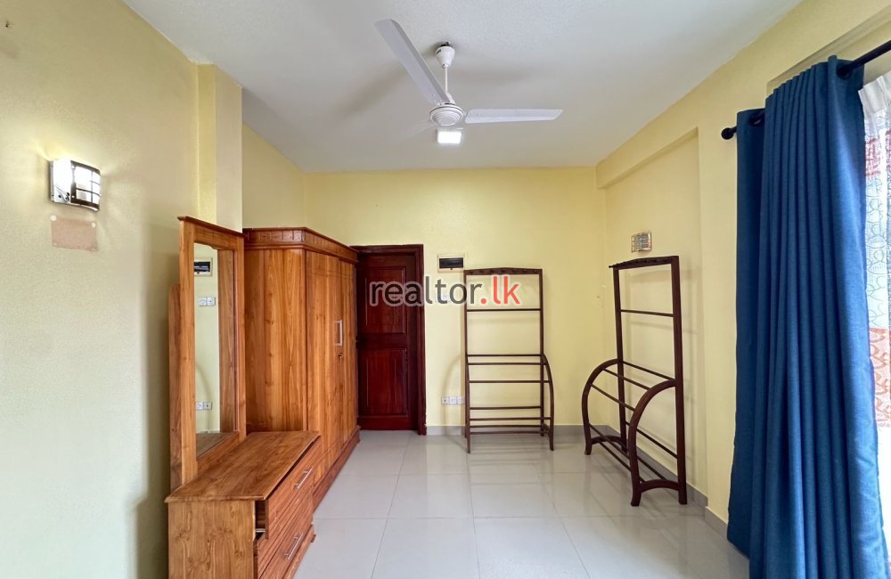 Four Bed Apartment For Rent In Colombo 04