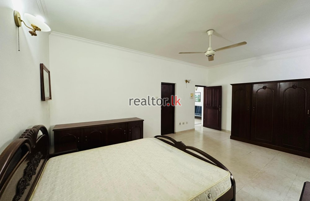 Five Bed House For Rent In Colombo 05