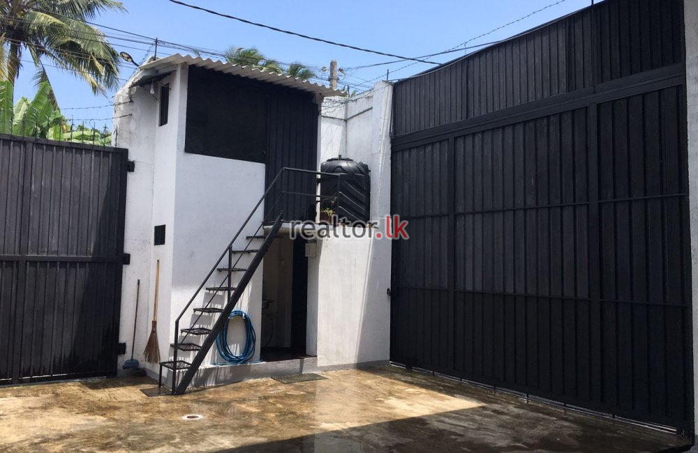 Kaldemulla Rd Ratmalana Warehouse For Rent