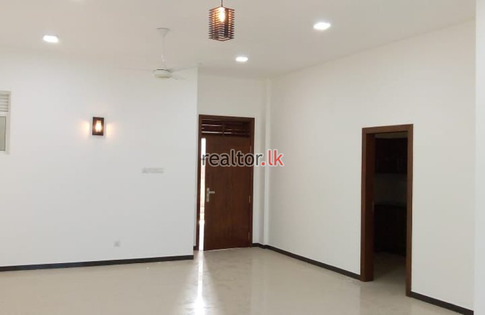 Apartment For Sale In Mount Lavinia Templers Road