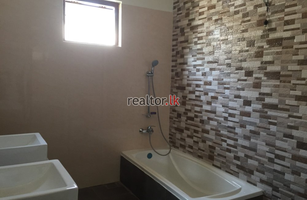 House For Rent At Koswatte Nawala