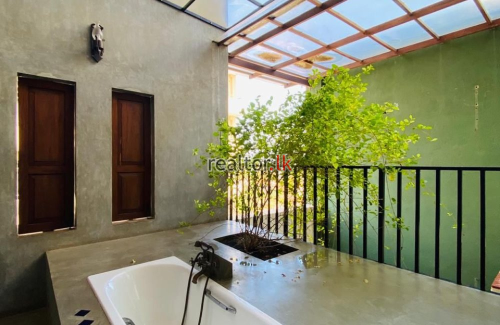 Charming Hotel For Sale In Mount Lavinia