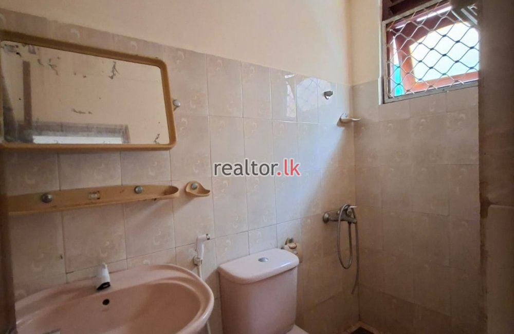 Three Bed For Sale In Frankfort Place Colombo 04