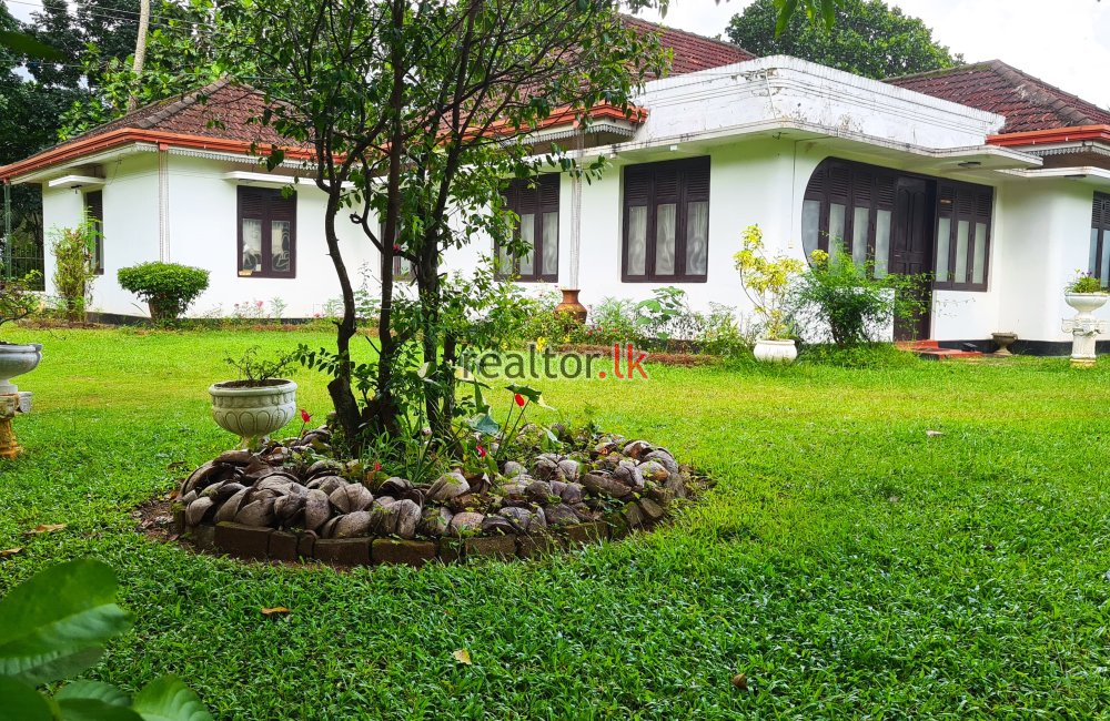 Land For Sale At Asgiriya Kandy