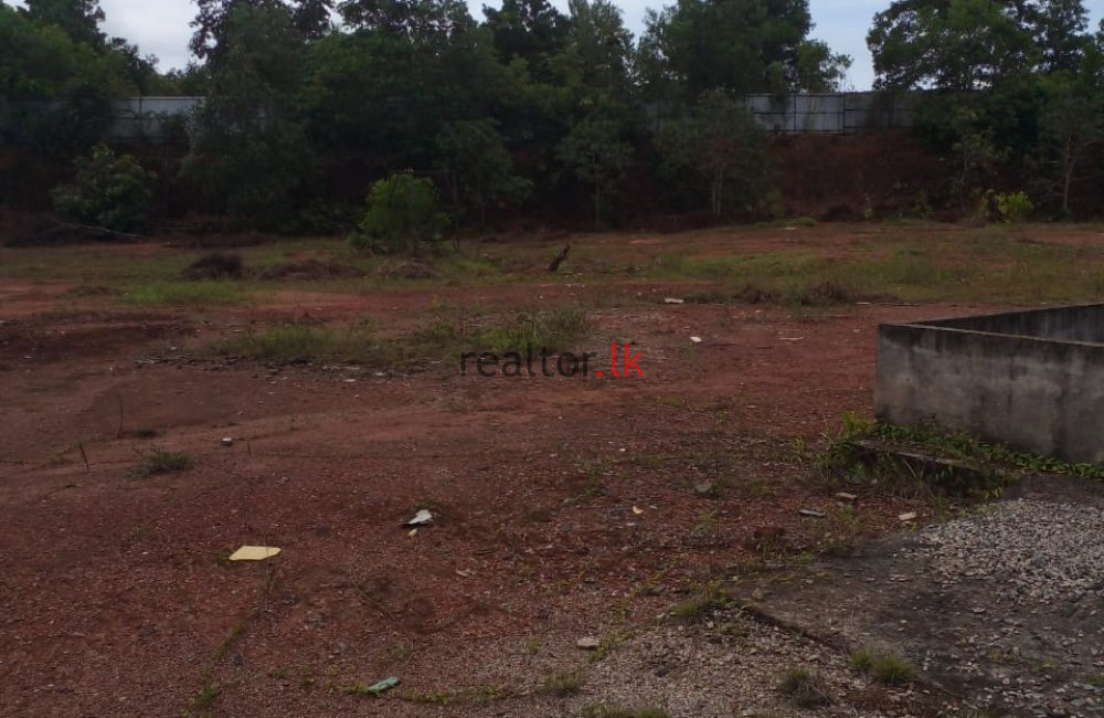 Madapatha Land For Sale