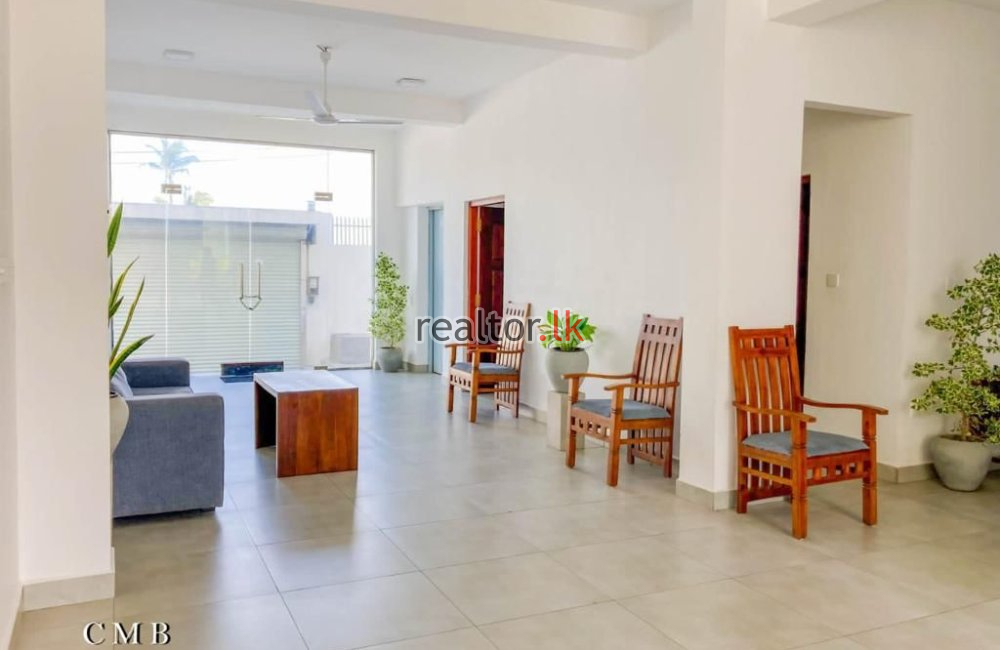 Beach View Hotel For Sale In Mount Lavinia