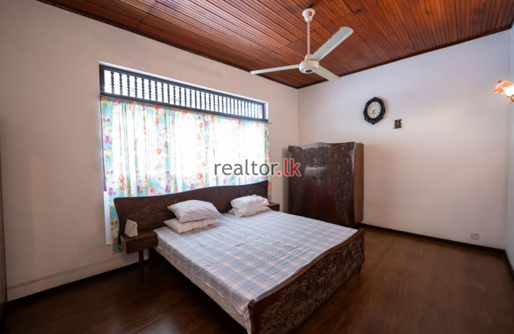 Two-Story House With Annex In Alwis Pl Colombo 13