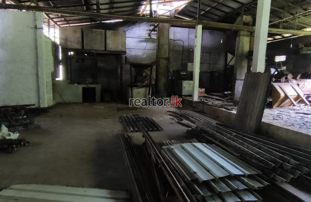 Warehouse For Rent At Akmeemana Galle