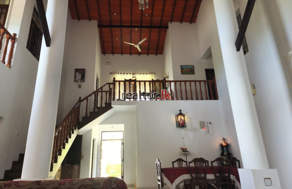 Luxury House For Sale At Uswetakeiyawa