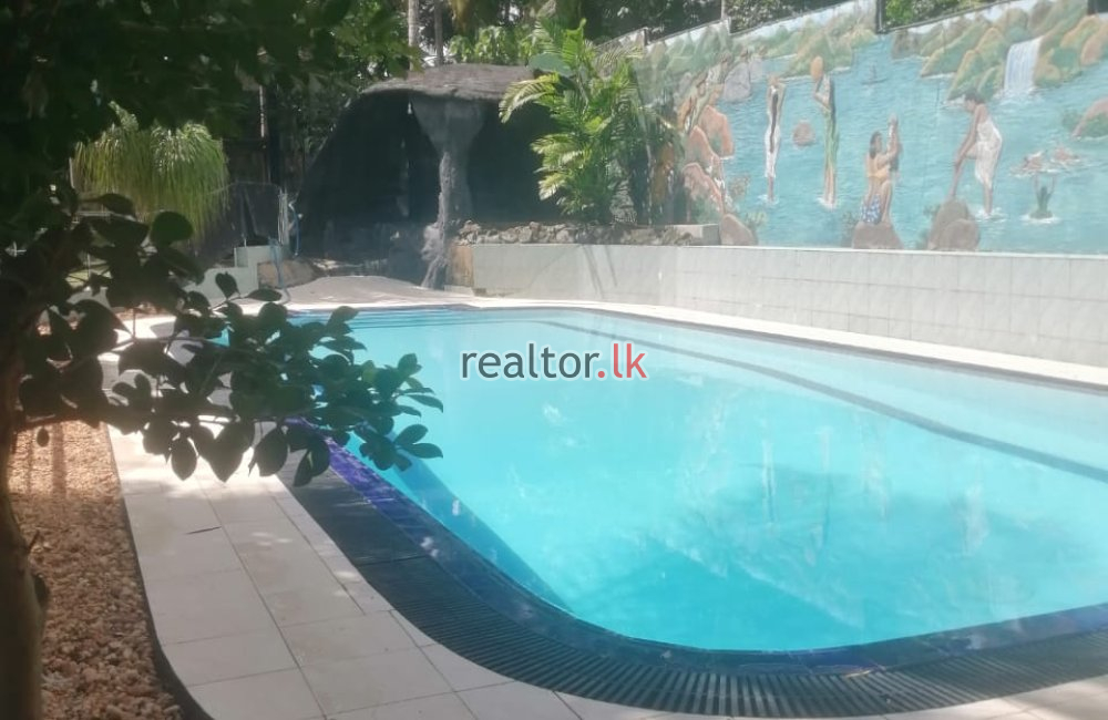 Lakefront Villa For Sale Facing Kesbawa Main Road