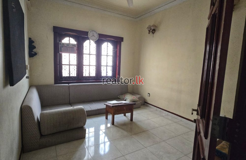 House For Sale In 32nd Lane Colombo 06
