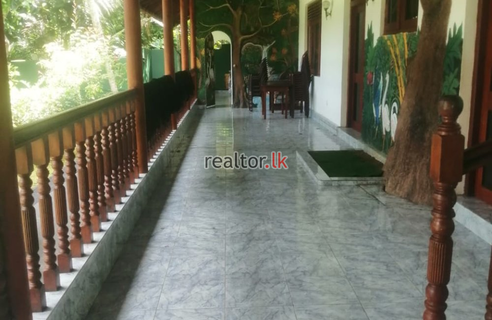 Lakefront Villa For Sale Facing Kesbawa Main Road