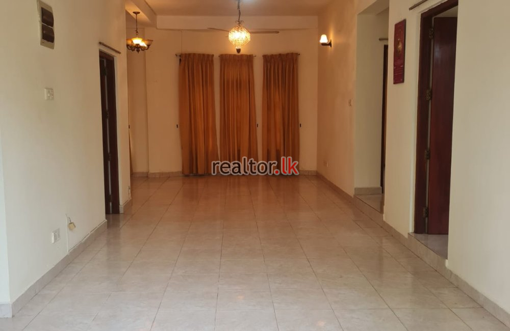 Three Story House In Indrajothi Rd Ratmalana