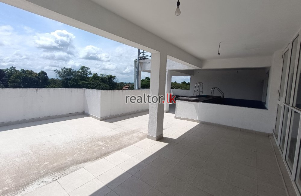 Thalawathugoda Hokandara Penthouse For Sale