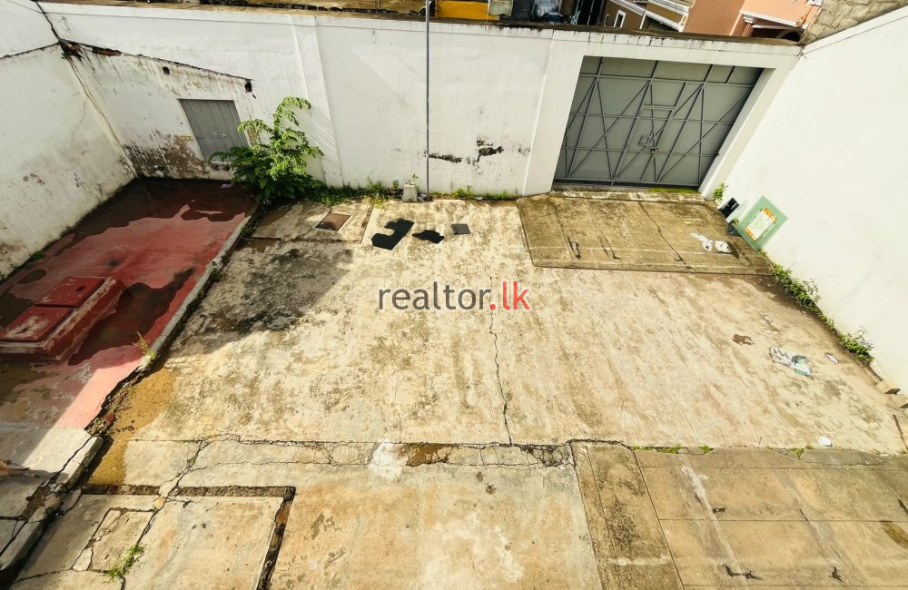 Commercial Space for Lease near Armour Street