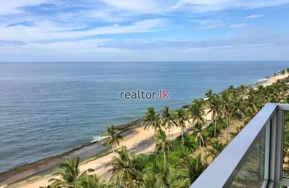 Two Bed At Prime Beach Front Apartments 1