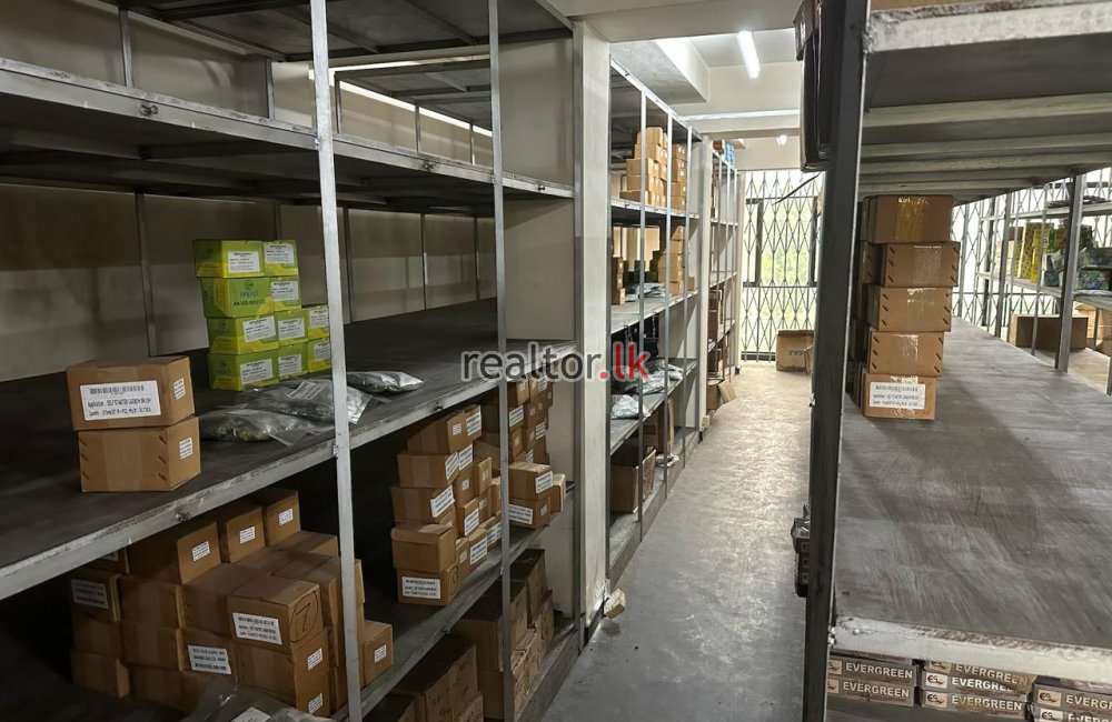 Warehouse At Old Kesbewa Rd Rattanapitiya