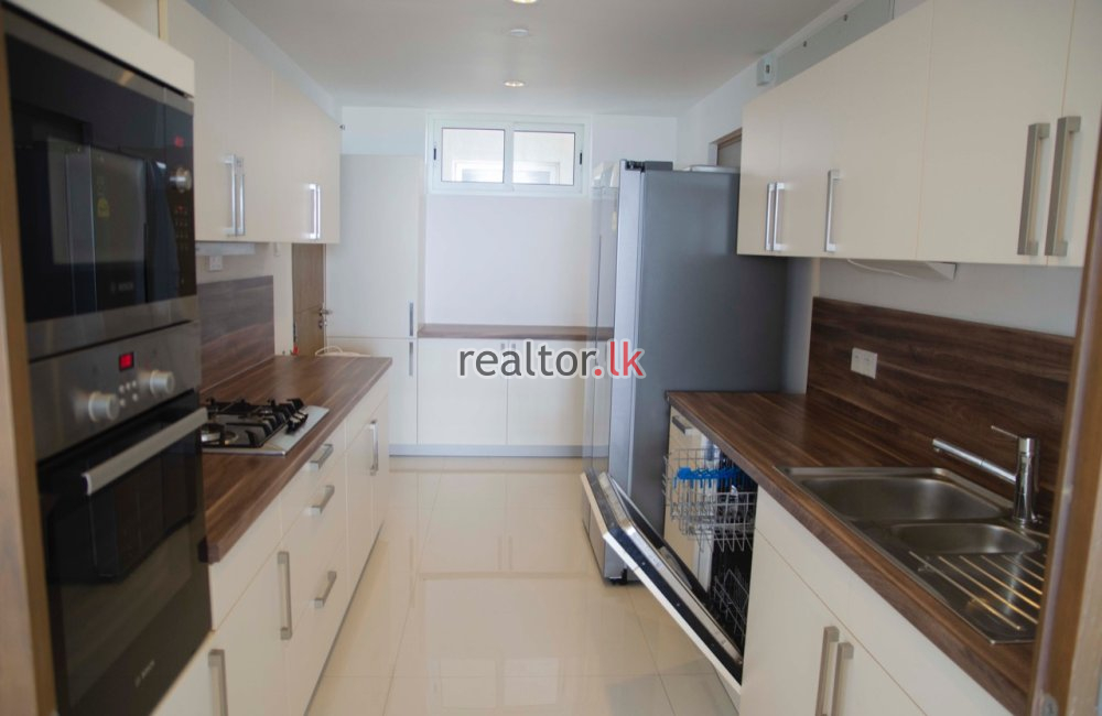 Three Bed Apartment At Clearpoint Residences