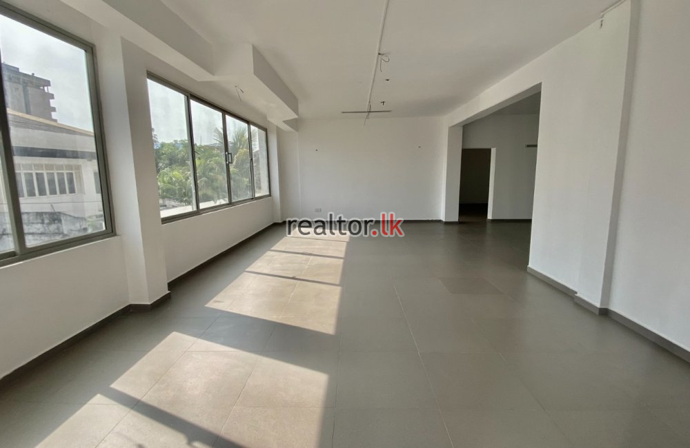 Building For Rent At Bambalapitiya