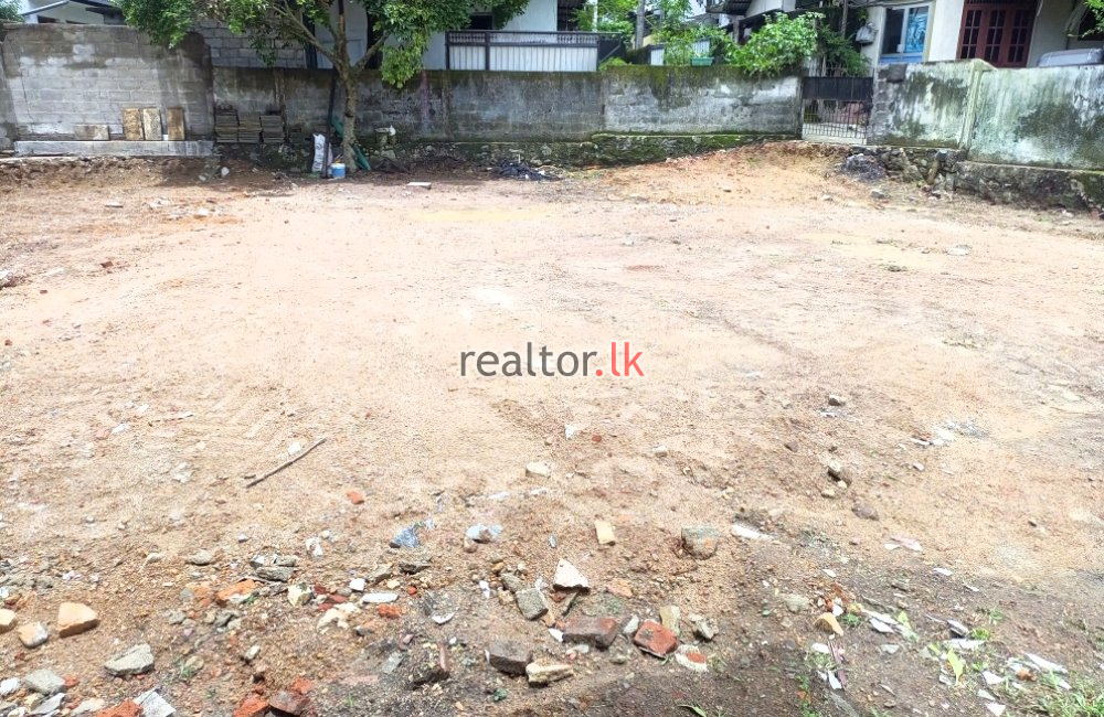 Facing Thalawatugoda Main Rd Land For Sale