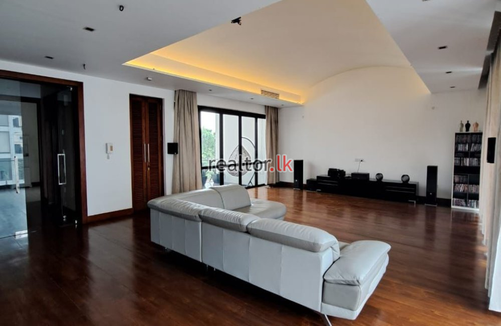 Luxury 4 Bedrooms House for Rent in Colombo 3