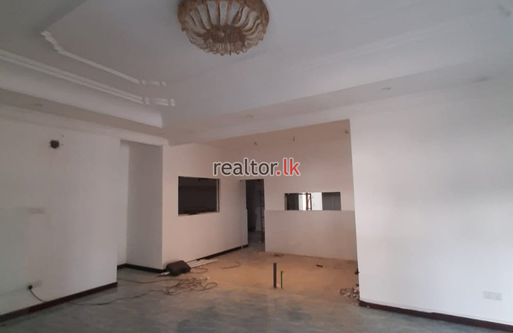 House For Sale In Randoli Lane Colombo 05