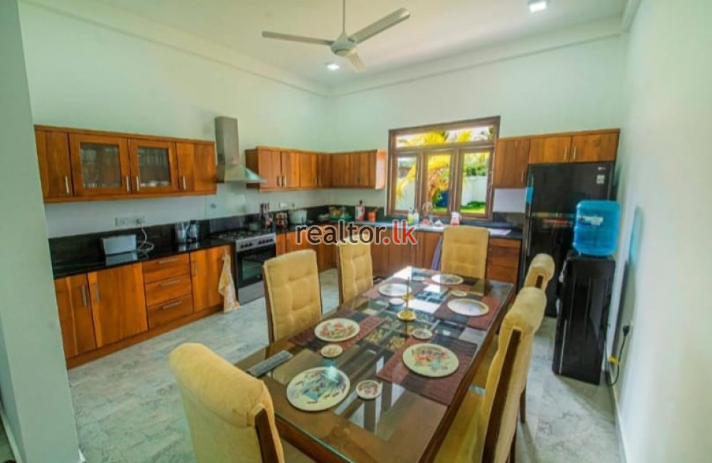 Villa For Sale At Uragaha Rd Kosgoda