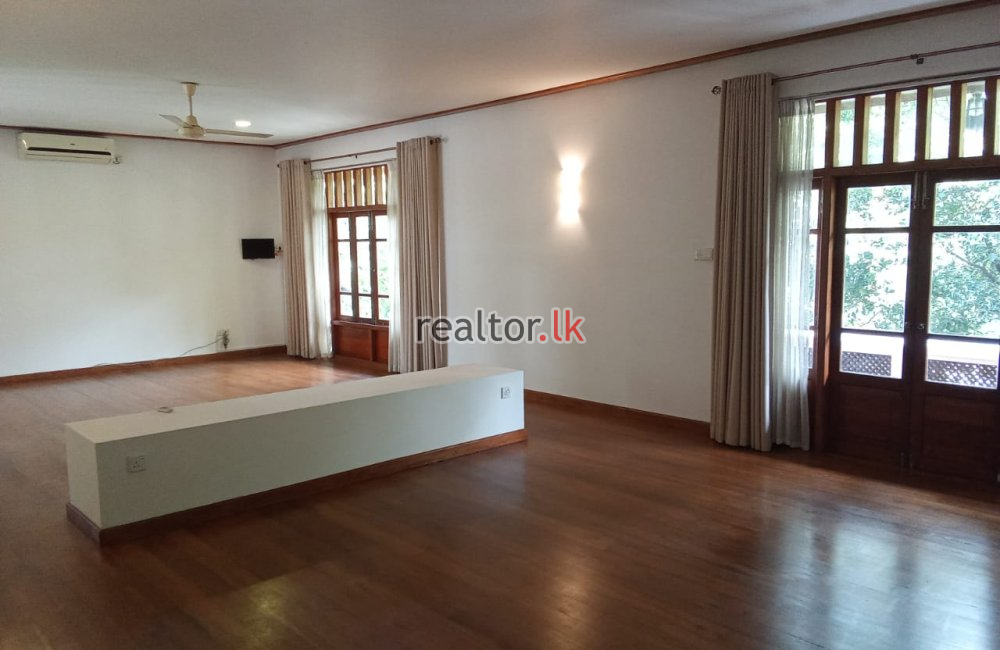 Jawatte Avenue House For Rent