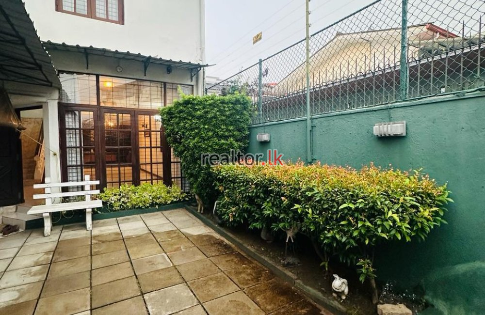 Two Storey House For Sale In Colombo 05