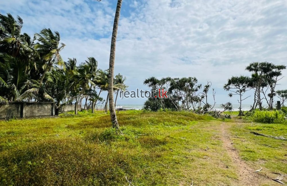 Beachfront Land For Sale At Athuruwella Bentota