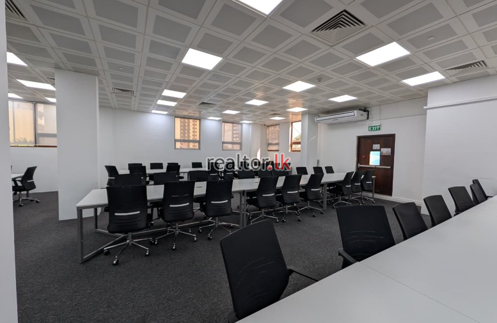 100 Seats Furnished Office Space in Colombo 4