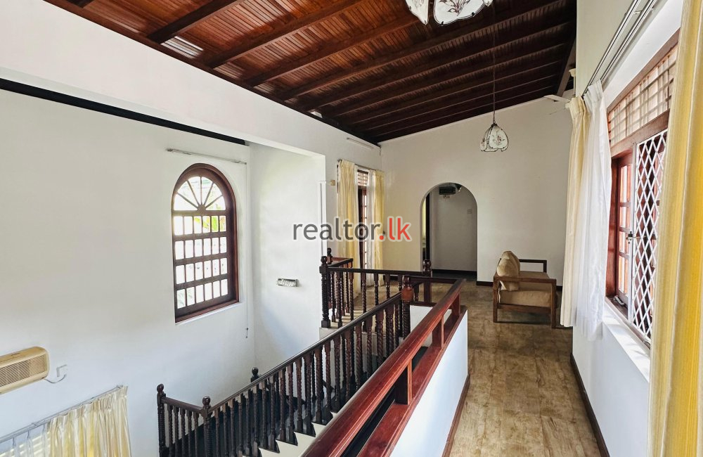 House For Rent In Colombo 07 With Large Garden