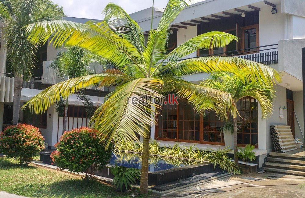Luxury Five Bed House For Rent In Colombo 05