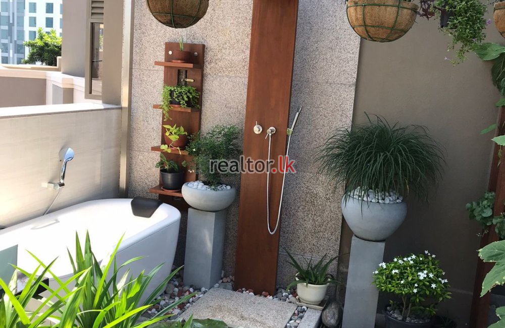 Luxury One Bed Duplex At Capitol Residencies