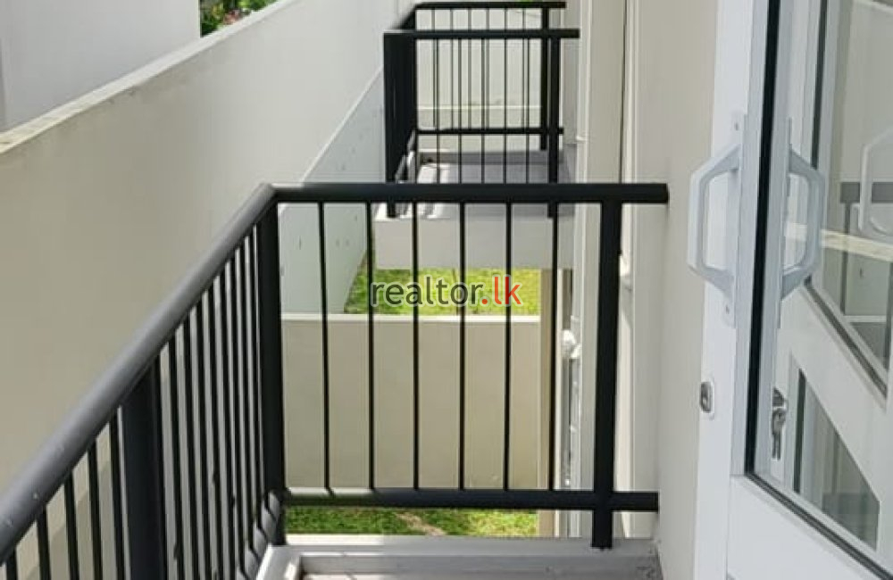 House For Sale At Waterfall Residencies Malabe