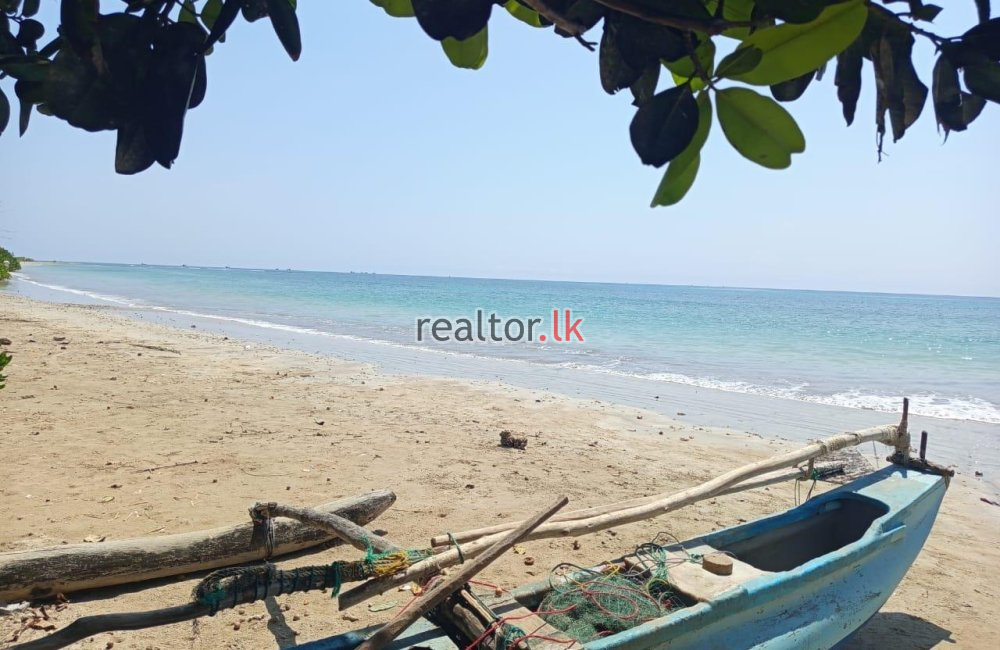 Beachfront Land For Rent In Pasikudah