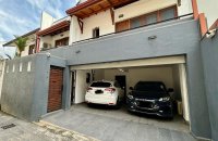 Luxury House For Urgent Sale In Colombo 04