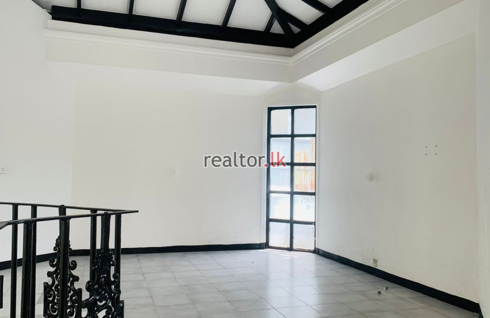 House For Sale At Ekwatta Rd Nugegoda