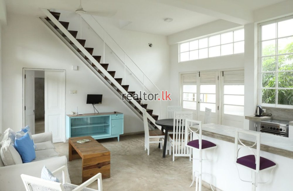 Characteristics House For Rent In Colombo 08