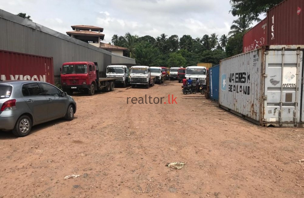Kandy Road Land For Sale