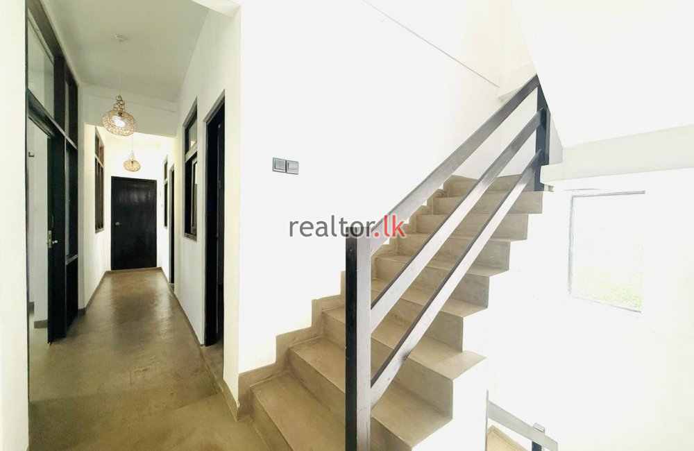 Three Bed House For Rent In Nugegoda