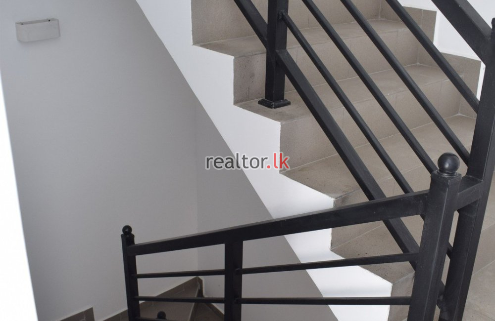 Three Bed For Rent In Nawala