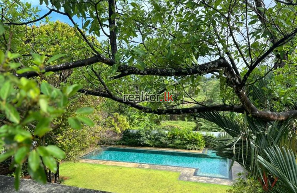 Three Story House For Sale In Battaramulla