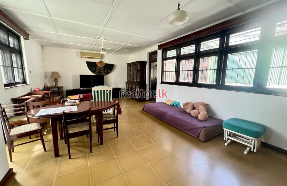 Two Story House For Sale In Colombo 07