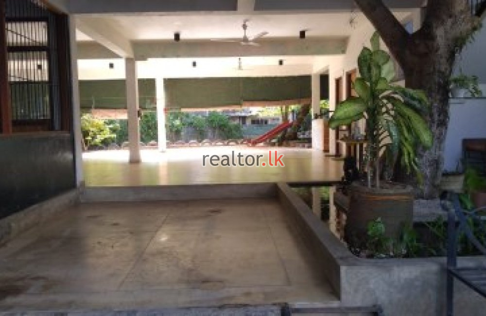 Thalgahawatta Road Building For Rent