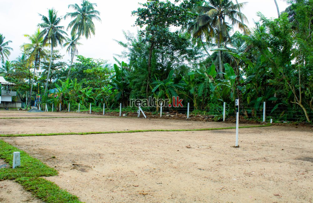 10P Land For Sale At Katukurunda