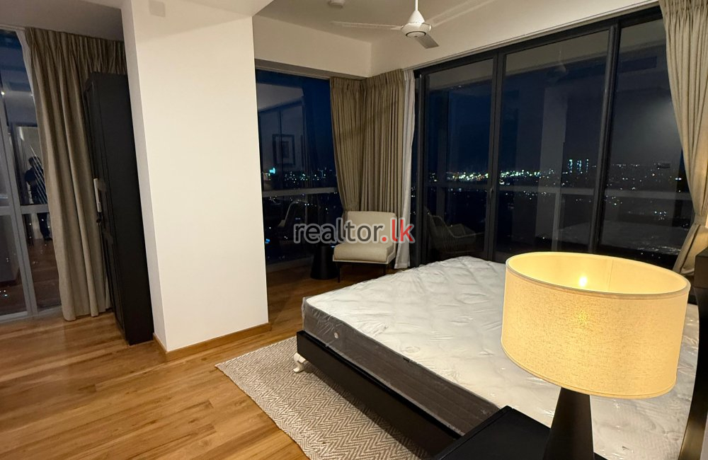 Three Bed For Rent In Capitol Twin Peaks