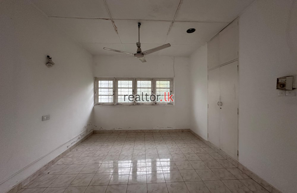 Single Storey House For Sale In Colombo 05