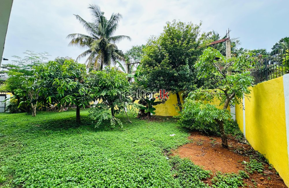 Two Storied House For Sale In Ratmalana