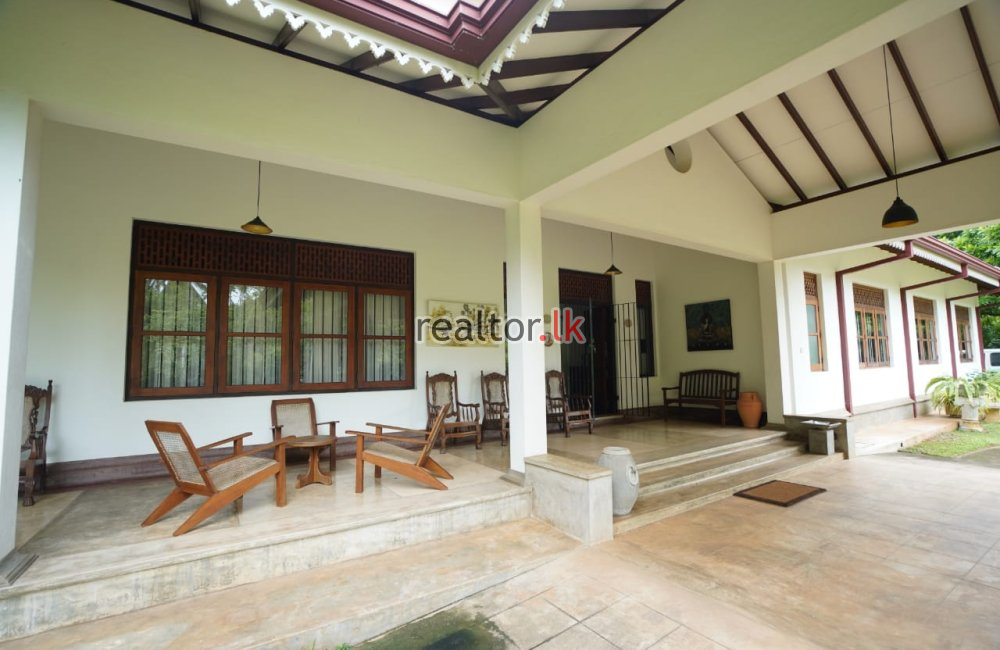 Lansigama Colonial House For Sale